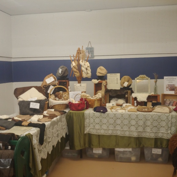 Meet your Posher, Stacie - Picture 6 of 8